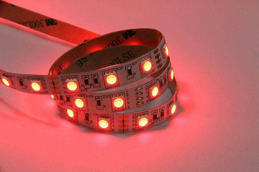 SMD5050 LED Strip Lights RGB con control remoto Dimmable 5M 60leds No resistente al agua 12V Led Strip para KTV