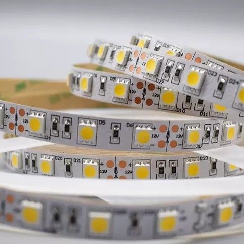 12w 12v 24v 10mm 60 Leds Rgb 5050 Smd Flexible Led Strip Light con y con varios colores
