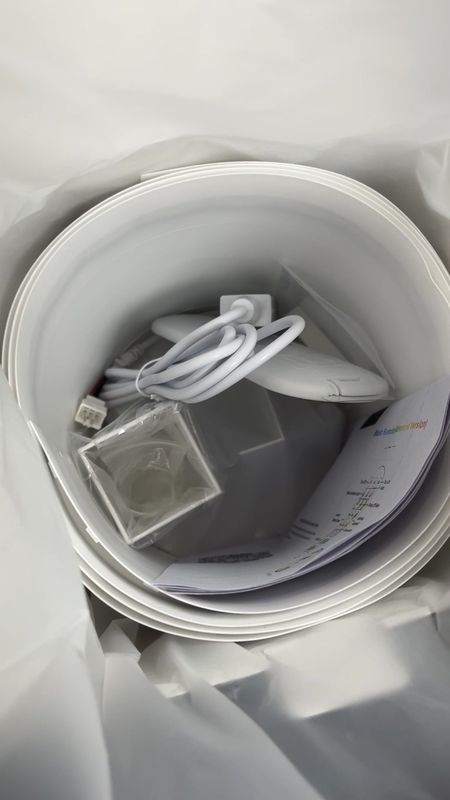 2- Luz de esquina inteligente RGB IC control remoto Tuya soporte de Google Alexa lámpara de suelo de esquina LED para sala de estar
