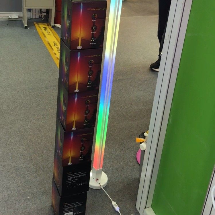 Lámpara de suelo de esquina LED RGB Casa.hotel.iluminación Función decorativa para sala de estar moderna