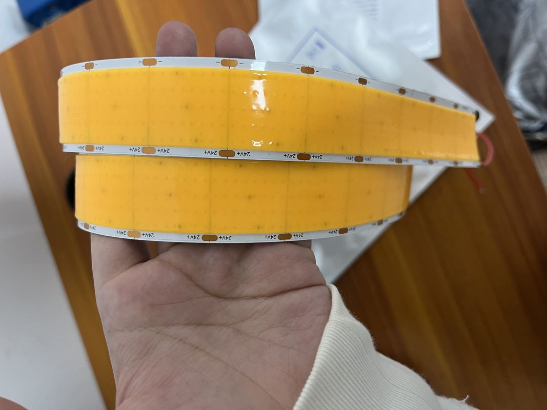 1600LEDs/m COB Luz de banda LED para decoración del paisaje 30mm PCB 40W/m Peso 0,05kg